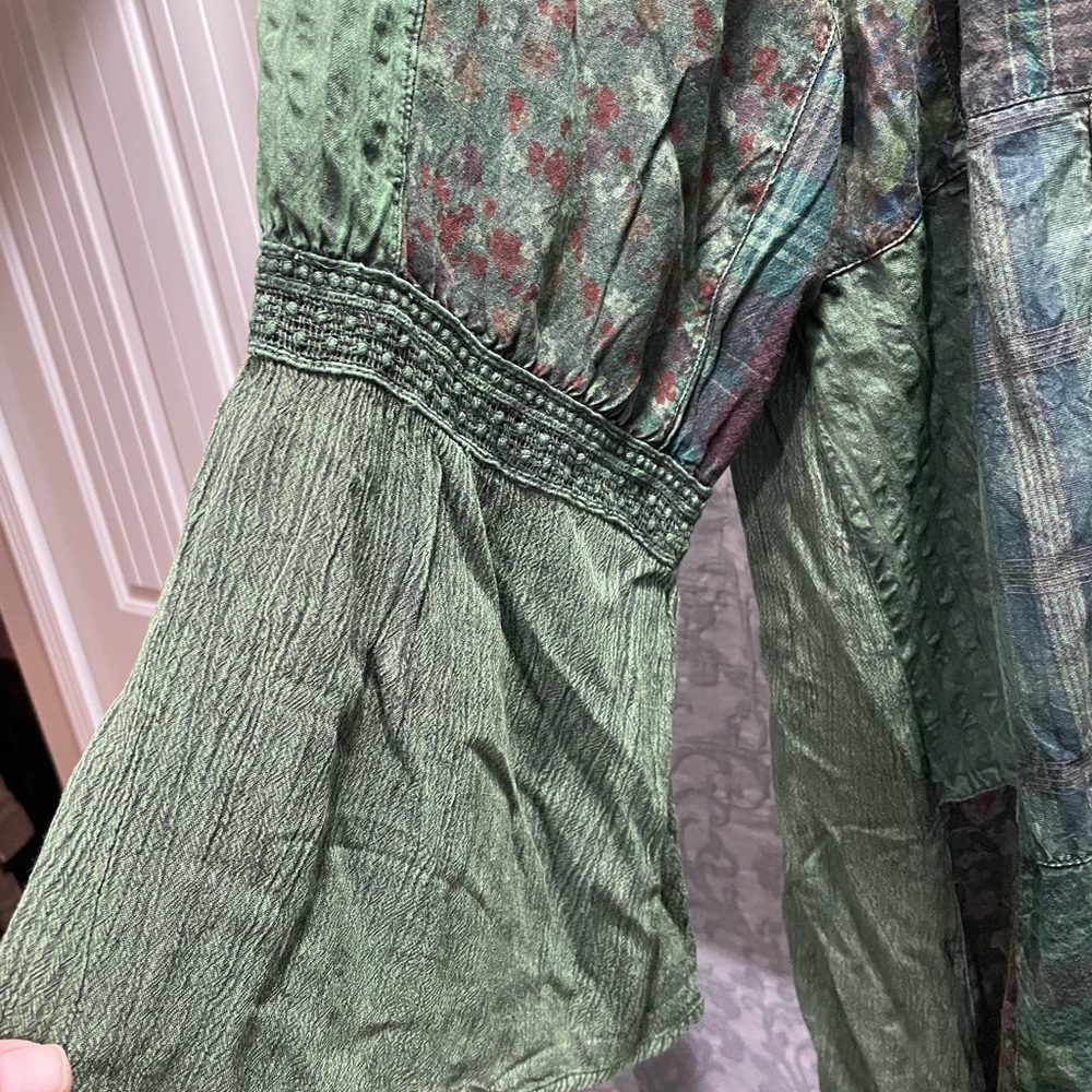 Young Threads Green Patchwork Boho Top NWT - image 5
